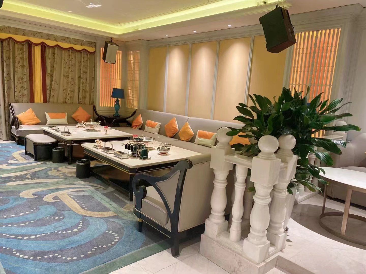 湛江商务KTV每小时价格 
-雷州市ktv预定